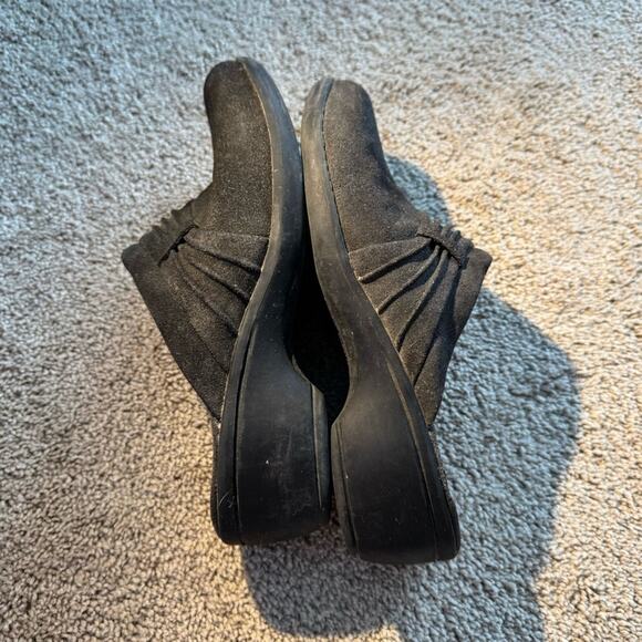 Croft & Barrow Gray Suede Leather Slip On Clogs Size 8.5 Comfort Shoes Mules - Picture 8 of 11